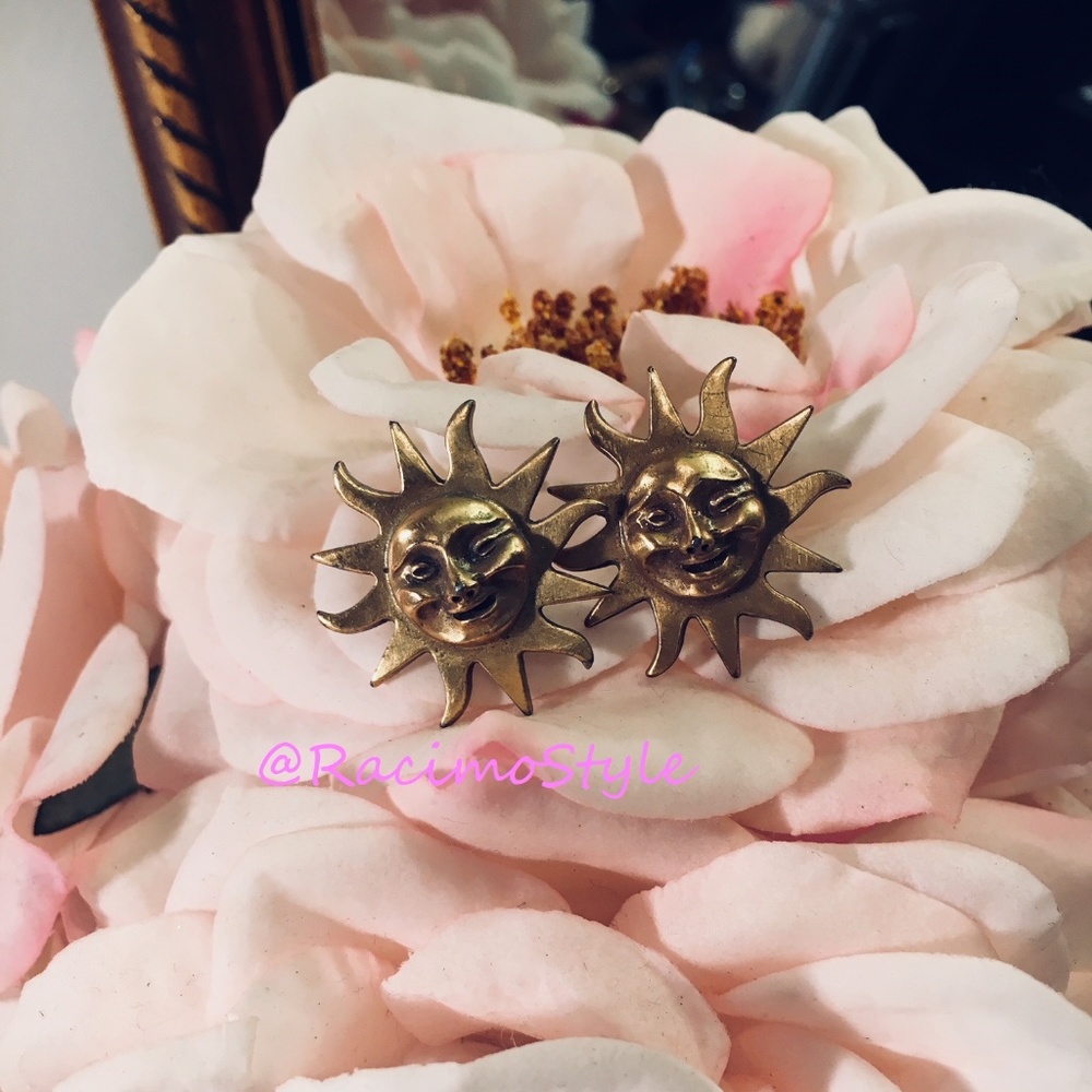 Cufflinks, Smiling Sun, antique gold toned